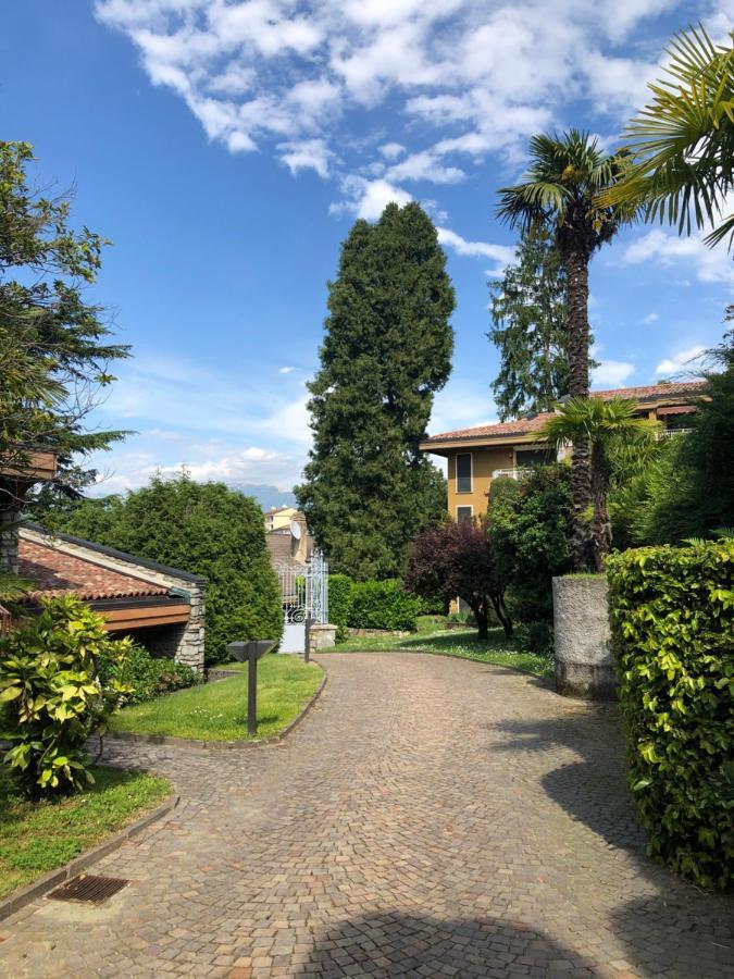 Casa Anna - Parco Hermitage Porto Valtravaglia Buitenkant foto