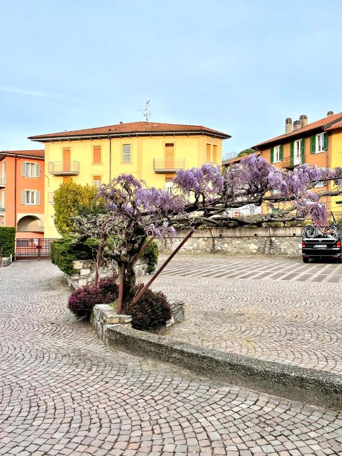 Casa Anna - Parco Hermitage Porto Valtravaglia Buitenkant foto